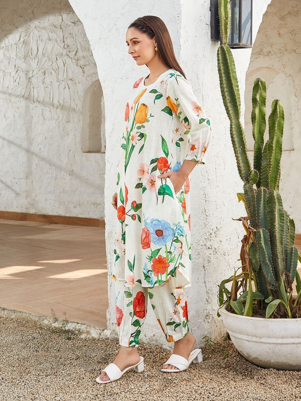 Mastani Printed Cotton Slub Kurta with Pants